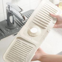 Alfombrillas de baño Fregadero de silicona Estera de grifo Plegable Espesar Colector de agua suave Almohadilla de drenaje para cocinas Baños