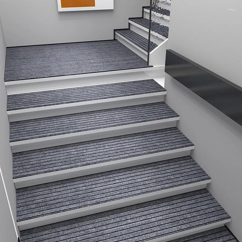 Tapetes de banho escada com estacas com piso de etapa giration sond à prova de som com um estampado de estampamento coberto de tapete coberto