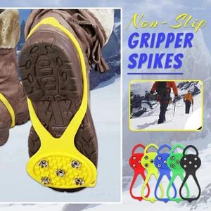 Badmatten Universele niet-slipgrijper Spikes Klimmen Krampons Non Slip Snow Walking Shoe Ice Silicone Claw