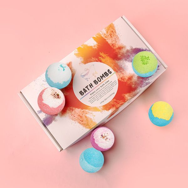 Sels de bain Boule de bain Bombe Set 100g * 12 Pcs Fleur séchée Couleur mélangée Huile essentielle Boule de bain Couleur mélangée Boule flottante Boule de sel de bain Bombe 230714