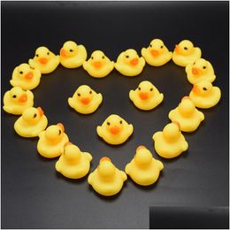 Badgereedschap Accessoires 3,5 cm Baby Water Duck Toy Sounds Mini Yellow Bade Ducks Small-Duck Children Swimming Beach Gifts Toys Drop del OTU6M