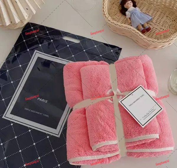 Toalla de baño Luxurys Paños de lavado Toalla Diseñador Wath Toallas Un conjunto Coral Velvet Toalla unisex Hombres Mujeres Toallas faciales Manta absorbente