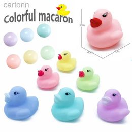 Jouets de bain 100 / 50pcs macaron toys nageur de caoutchouc grincheux canards baigniers baignoires cuve de bain eau amusante jeu jeu bébé 0 12 mois 240413