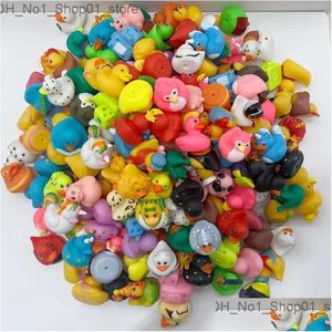 Toys de bain 50 pack Duck Duck for Jeep Toy Assortiment Bk Floater Dog Adt Pool Party Favors Favors Anniversaires Drop Livraison Ba Dhzer