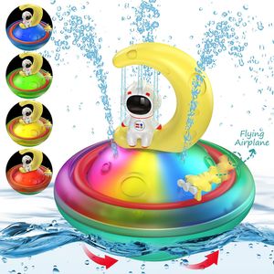 Badspeelgoed Babybadjespeelgoed Spray Water Rotatie Oplichtende automatische inductiesproeier Douche met LED Bad Zwembadspeelgoed Cadeau voor peuters 230923