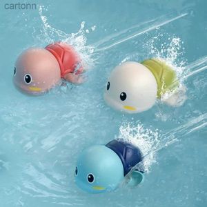 Toys de bain Baby Bath Toys Wind Up Swimming Turtle Toys for Toddlers Boys Filles Floating Water Bathtub douche Toys for Room Pool Play 240413