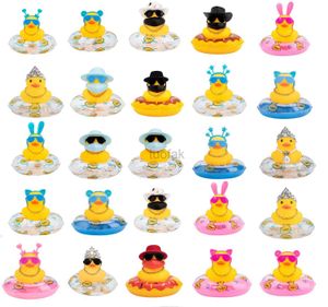 Jouets de bain en caoutchouc de canard de canard décorations de tableau de bord 1set décoration de voiture de canard toys de bain favor