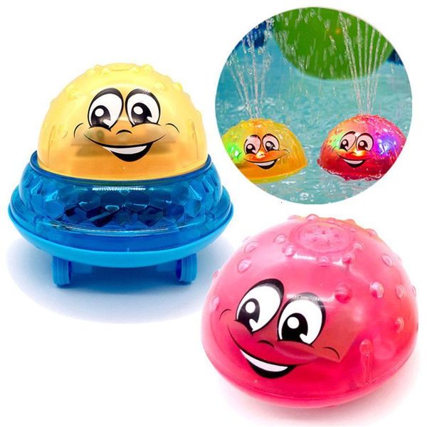 Jouets de bain Spray Eau Lumière Musique Rotation Ball Kid pour bébé Toddler Salle de bain Summer Play 230705