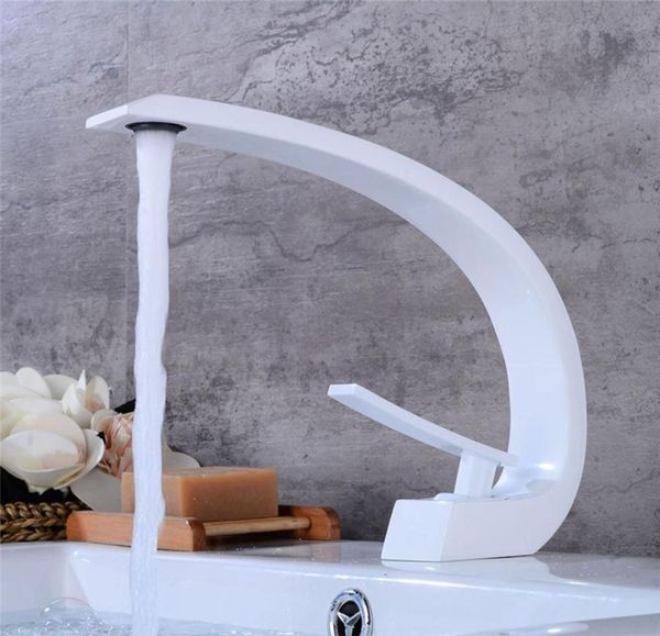 BACILAGE RAPPECT BLANC BAKINGBLACK Huile en laiton massif Unique Design Sinker Tap et Cold Waterfall Basin Faucet2312606