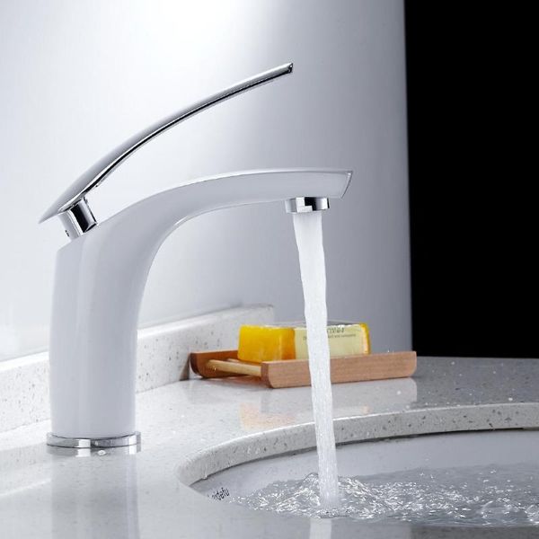 Grifo de baño Grifo de agua Grifos de lavabo Blanco / Cromo / Negro Fregadero montado en cascada Mezclador frío y caliente Agua de baño de un solo mango