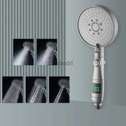 Cabeças de chuveiro do banheiro Novo 5 modo Cabeça Ajustável Alta pressão Hand Remunha Banho Temperatura Digital LED Acessórios Display YQ240126