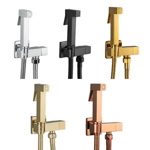 Bathroom Shower Heads ULA Brass Bidet Faucet Single Cold Water Tap Handheld Spray Set Toilet Shattaf Sprayer Golden Hygienic 230406