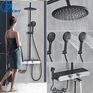 Badkamer douche sets zwarte thermostatische kraan set regenval badkuip kraan met plankmixerklep roterende tuit