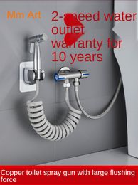 Conjuntos de ducha de baño Pistola de agua de alta presión Grifo pulverizador para inodoro doméstico Irrigador oral
