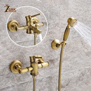 Juegos de ducha de baño ZGRK Grifos de ducha Latón antiguo Montado en la pared Bambú Grifo de baño Ducha con grifo de bañera de mano Mezclador de agua Grifo de grúa G230525