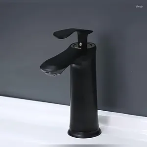 Grifos de lavabo de baño Grifo de lavabo Oro Negro Cromo Latón Sola manija y agua fría Accesorios de baño