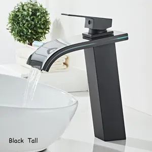 Robinets de lavabo de salle de bain robinets de bassin Gold Waterfall Deck Mouted Verre Basker Tap et froid