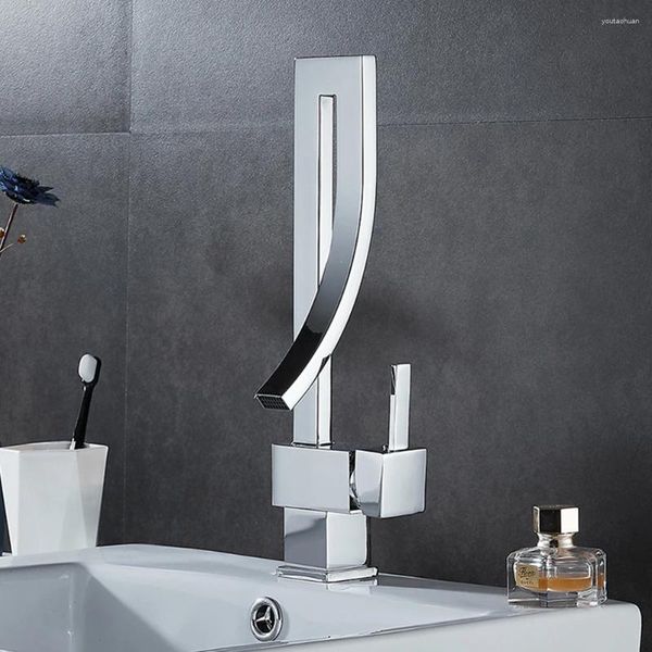 Robinets de lavabo de salle de bain robinets de bassin en laiton plomb du plomb / mélangeur sans nickel robinet à 360 degrés rotatif et eau froide