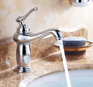 Robinets de lavabo de salle de bain finition en laiton chromé mitigeur de lavabo robinet monté sur le pont navire froid et robinets Wcy013