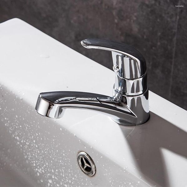 Grifos de lavabo de baño Grifo de agua fría Mezclador de lavabo para lavado de alta calidad Orificio de manija única Hardware cromado