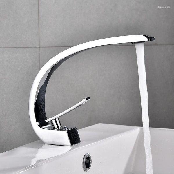 Rubinetti per lavandino del bagno Rubinetto per lavabo in rame e freddo Vernice per cottura Rocchetto per piastra in ceramica con miscelazione acqua monoforo nero