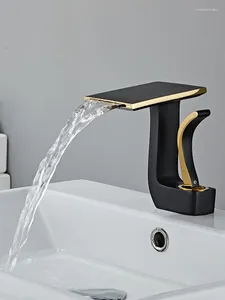 Robinets de lavabo de salle de bains Robinet de lavabo en cascade créatif et armoire froide en cuivre blanc noir or