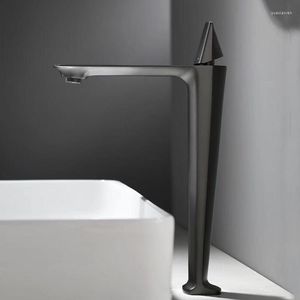 Robinets de lavabo de salle de bain Vente directe Robinet de lavabo noir Le cuivre lave un visage Tous les froissements et le froid