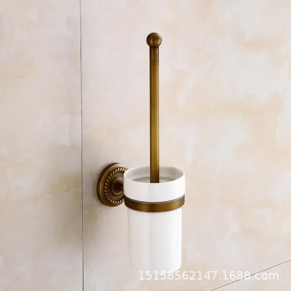 Robinets d'évier de salle de bains, porte-brosse de toilette Antique en cuivre européen, accessoires matériels