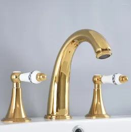Robinets de lavabo de salle de bain Gold Color en laiton répandu à double poignée Basin Basin Taps Taps montés montés 3 trous Robinet des toilettes ANF987
