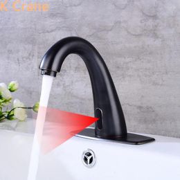 Grifos de lavabo de baño Grifo de sensor de movimiento por infrarrojos Grifo automático sin contacto Lavabo de inducción inteligente Taraud Lavabo Musluk Bronce Negro