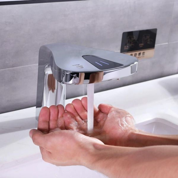 Robinets d'évier de salle de bains Robinet de distributeur de savon à induction intelligent 2 en 1 Type de table Mousse