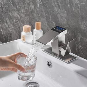 Robinets d'évier de salle de bains, robinet de lavabo LCD, affichage numérique de la température, cascade montée sur le pont et mitigeur froid avec Fahrenheit