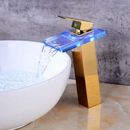 Badkamer wastafel kranen led bassin moderne gouden kraan Waterval