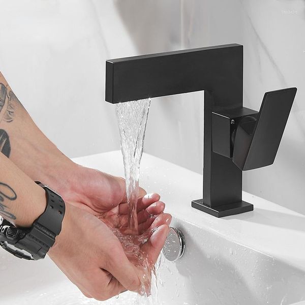 Grifos de lavabo de baño Led generalizado Cascata contemporáneo Tornillo Accesorios de latón Grifos de agua para lavabo para ducha de baño negro mate