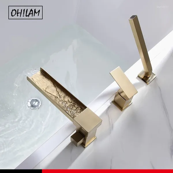 Robinets de lavabo de salle de bains Robinet de remplissage de baignoire romaine en cascade de luxe moderne avec douchette en or brossé