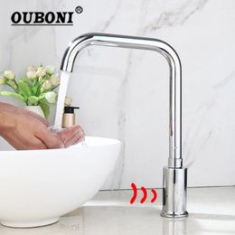 Grifos de lavabo de baño Ouboni Faucet Chrome Sensor automático Grifo de lavabo Grifo de agua fría Montado en cubierta Estilo simple Mezclador sin contacto
