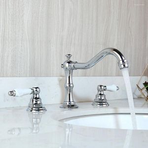 Robinets de lavabo de salle de bain Polie chrome robinet répandu 2 poignée 3 trous vanité des toilettes