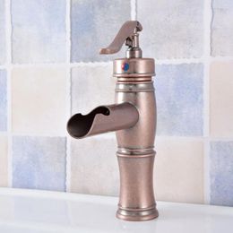 Grifos del fregadero del baño "Aspecto de la bomba de agua" Estilo de cobre antiguo de un solo orificio / manija del grifo del lavabo del recipiente TSF627