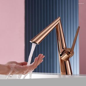 Robinets de lavabo de salle de bain Rose Golden Wash Basin Robinet Conception spéciale et mélangeur d'eau froide