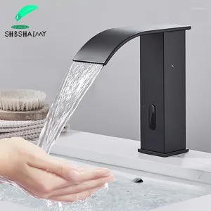 Robinets d'évier de salle de bains Shbshimy noir capteur intelligent cascade bassin robinet automatique mélangeur d'eau froide grue