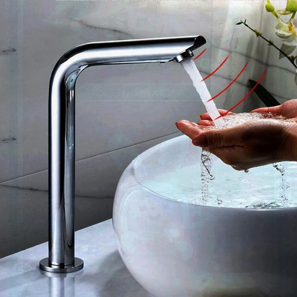 Grifos de lavabo de baño Sensor inteligente Control de inducción 220V Voltaje Lavabo FaucetSensor Faucet Basin Automático