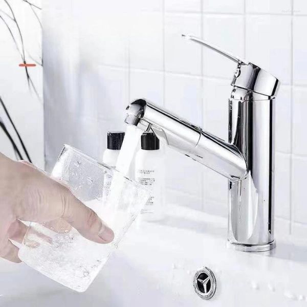 Robinets d'évier de salle de bain Le robinet de traction est adapté à une installation de cuisine et de chrome en acier inoxydable