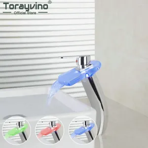 Rabinets de lavabo de salle de bain Torayvino LED Chrome Polied Faucet Verre cascade Basin bassin monte monotage monotage à poignée Faucey Mixer