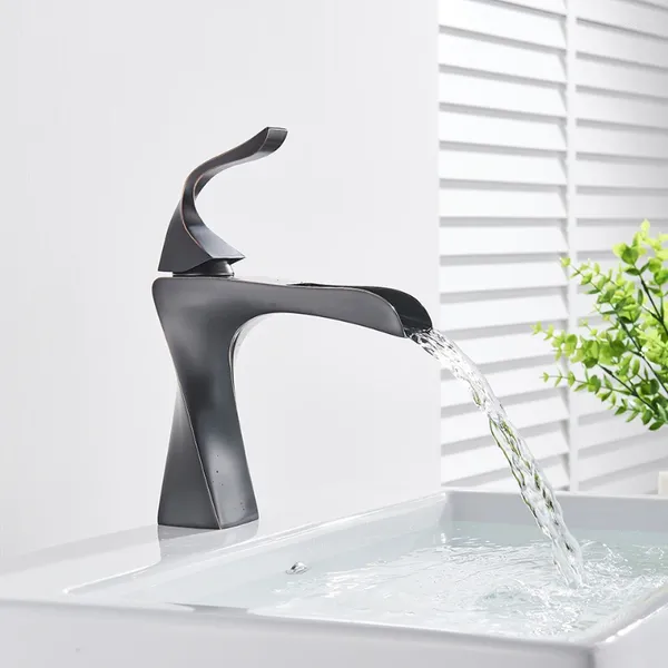 Grifos de lavabo de baño Uythner grifo negro bronce bucaleta cascada lavabo bañera para batas de agua toque de montaje en la cubierta