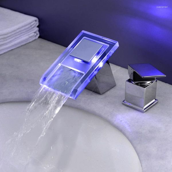 Robinets d'évier de salle de bains Yi Yu Marque LED Lampe Verre BaoMian Bain d'eau Crock Bibcock 3 pièces Robinet de lavabo séparé