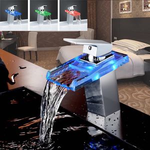 Badkamer Waterval LED-kraan. Glazen waterval messing bassin kraan. Badkamer Mixer Tap Deck Mounted Basin Sink Mixer Tap T200107