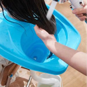 Badkuipen Opvouwbare draagbare haarwastafel Verstelbare nekband Opblaasbaar shampoobassin met buis voor zwangere vrouwen Ouderen kind