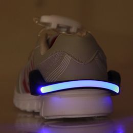 Clip de chaussures à LED à piles à batterie extérieur
