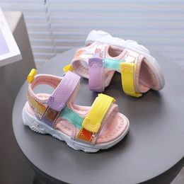Baywell Girls Sandals Summer Kids Chaussures mode Light Flats doux pour tout-petit Bébé garçons infantile Béche décontractée Enfants 240415
