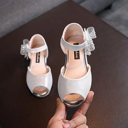 Baywell enfants chaussures d'été filles pâte diamant nœud papillon enfants princesse sandales perle fleur filles danse chaussures plates 240312